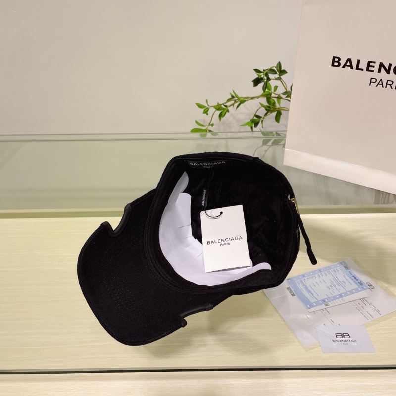 BALENCIAGA